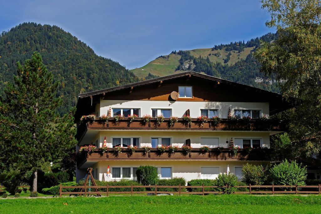 Tirolerhaus Apartamento Walchsee Exterior foto