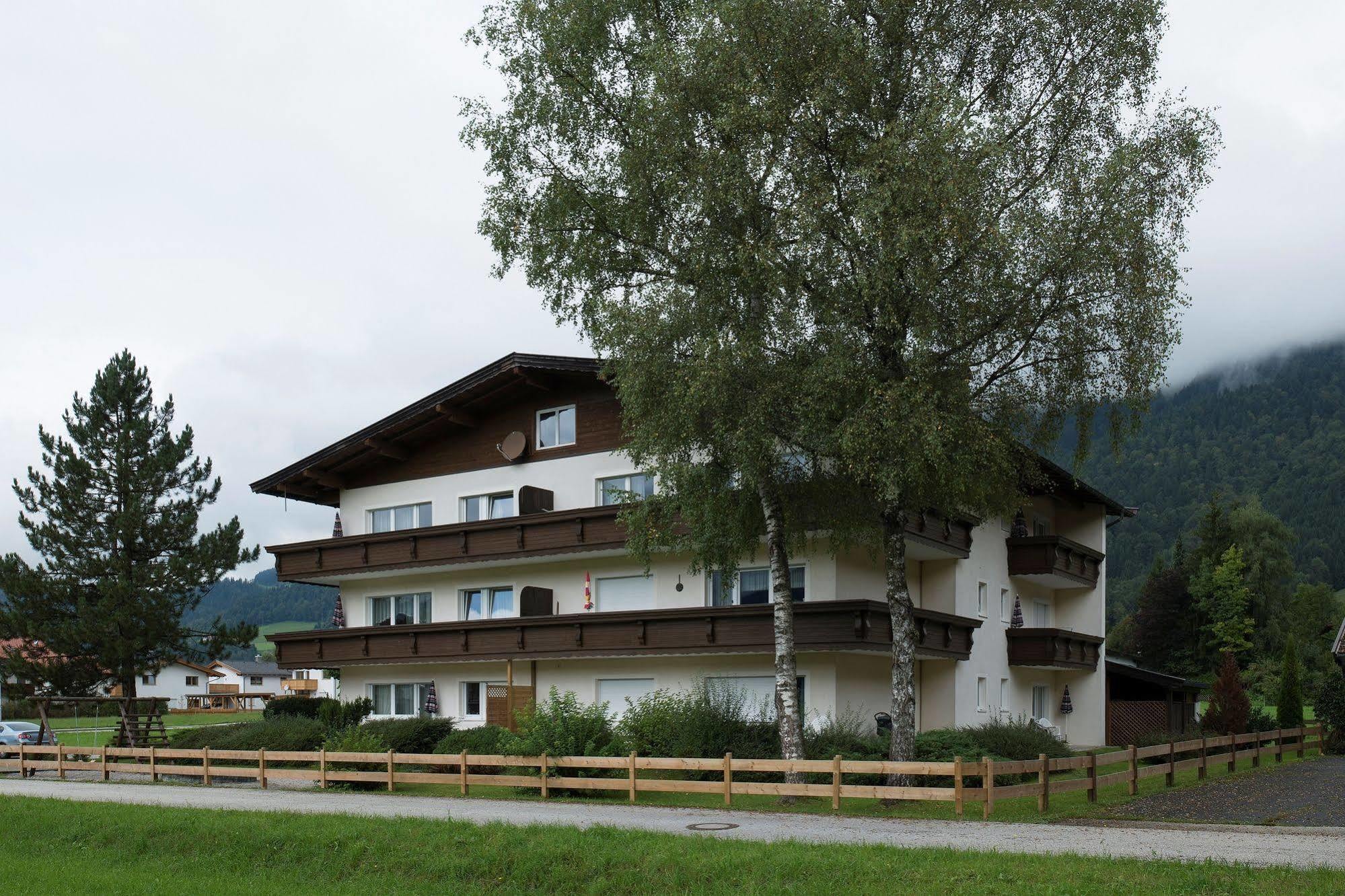 Tirolerhaus Apartamento Walchsee Exterior foto