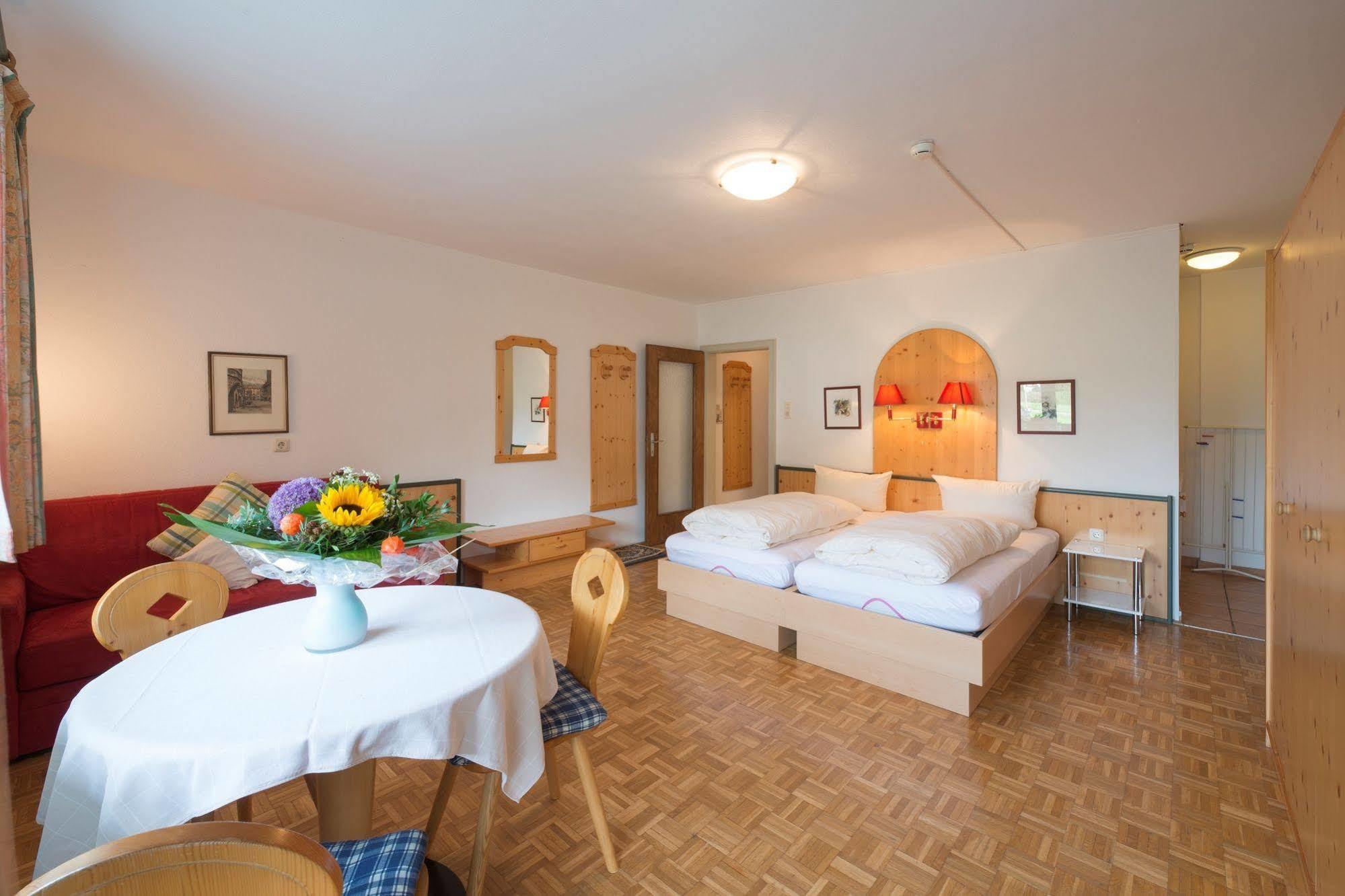 Tirolerhaus Apartamento Walchsee Exterior foto