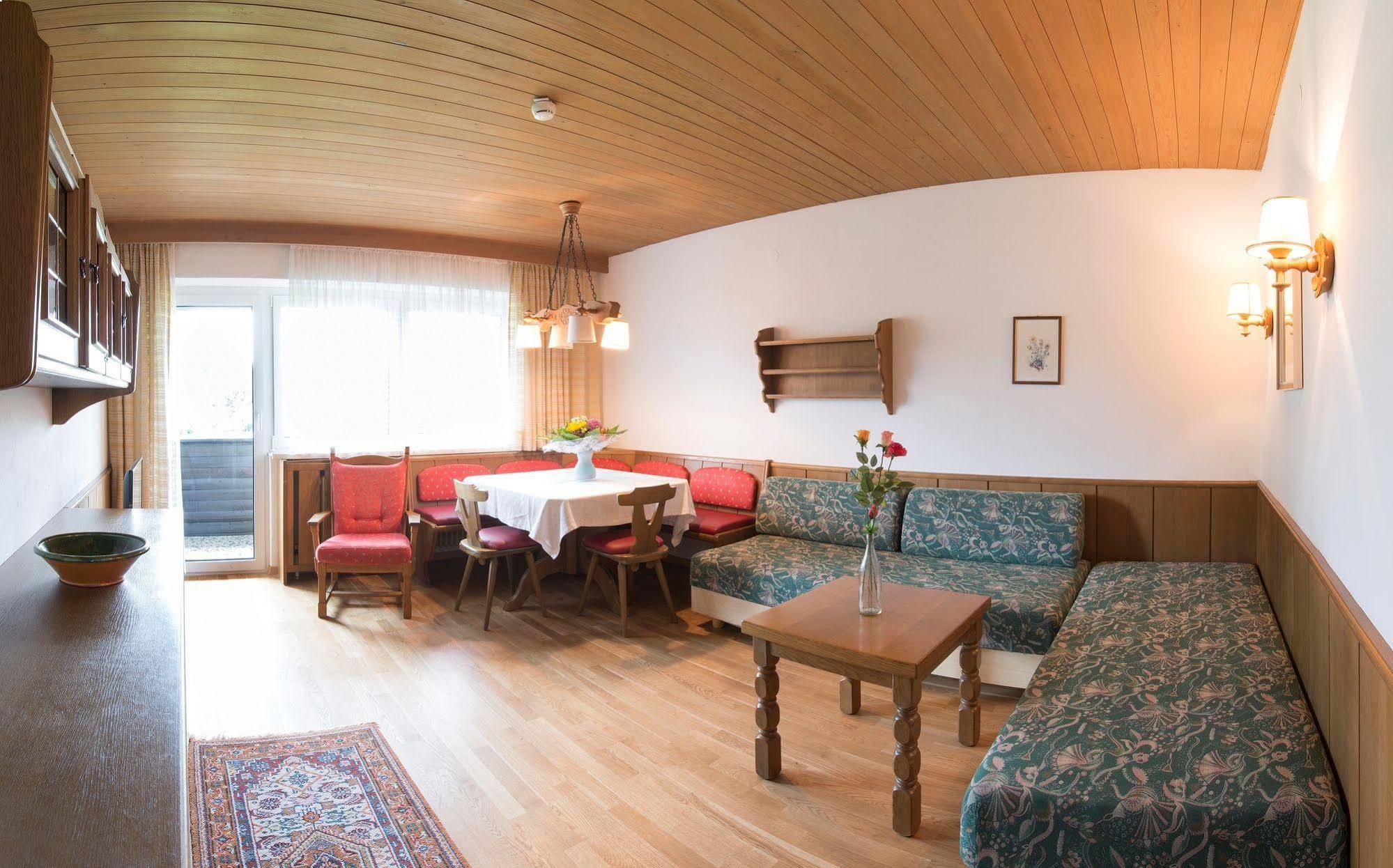 Tirolerhaus Apartamento Walchsee Exterior foto